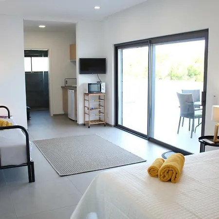 Appartamento Estudio Com Piscina E Terraco