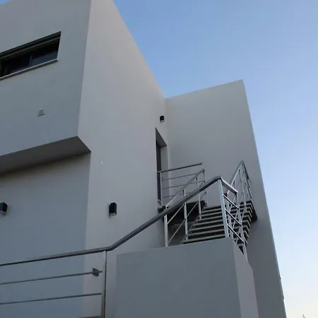 Estudio Com Piscina E Terraco